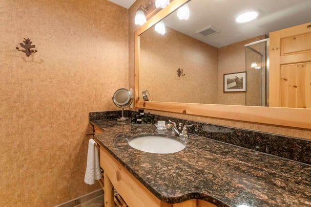 Single Queen Kitchen