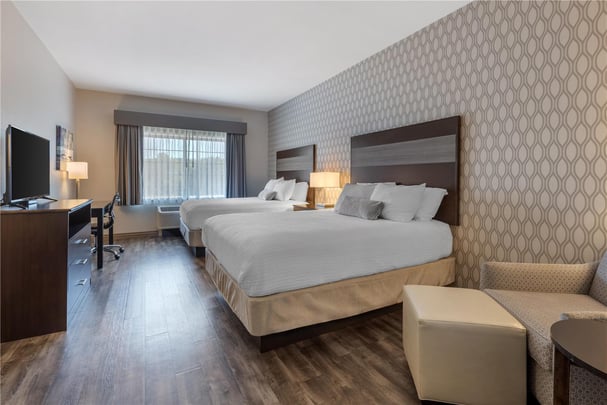 Double Queen Guest Room