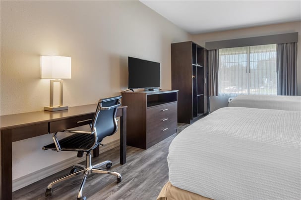 Accessible Double Queen Suite