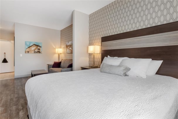 Accessible King Suite