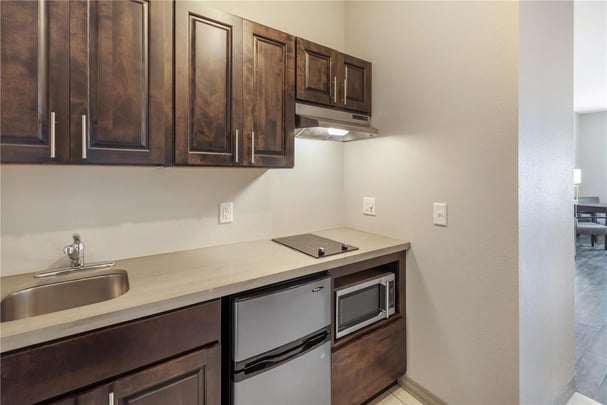 Double Queen Suite with Kitchenette