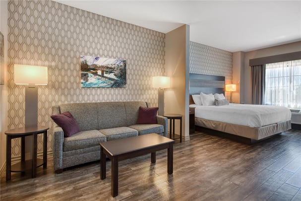 King Suite with Kitchenette