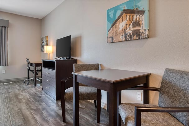 King Suite with Kitchenette