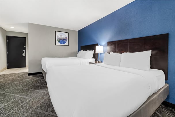 Double Queen Guest Room