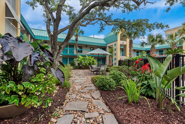 BW Gulfport MS Courtyard