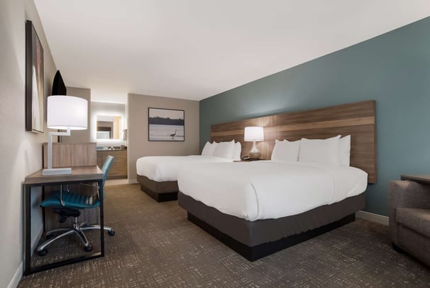 Double Queen Guest Room