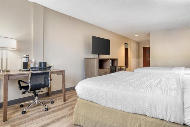 Accessible 2 Queen Rollin