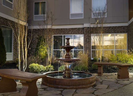 Exterior water fountain