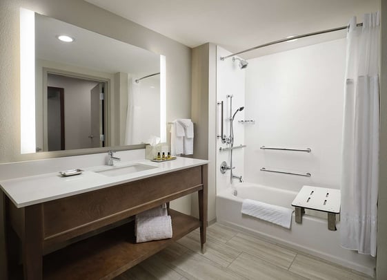 ADA guest room bathroom