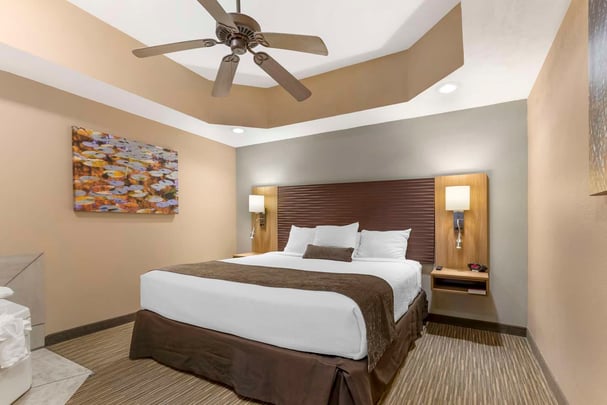 King Suite Sofabed Jacuzzi