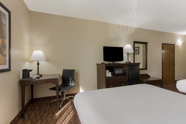 Double Queen Standard