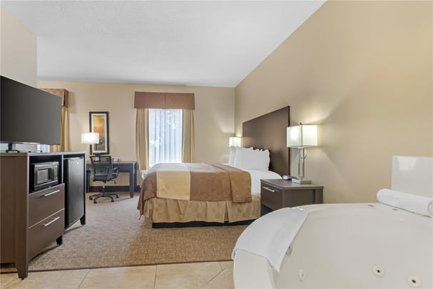 One King Whirlpool Guest Room