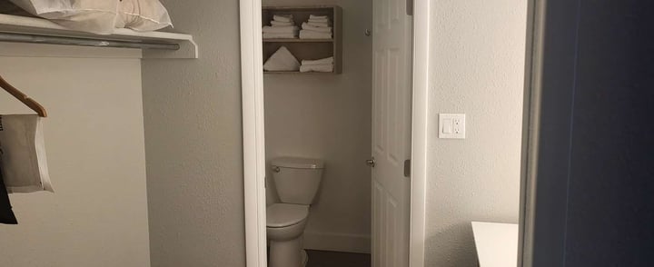 Oversized King Bathroom