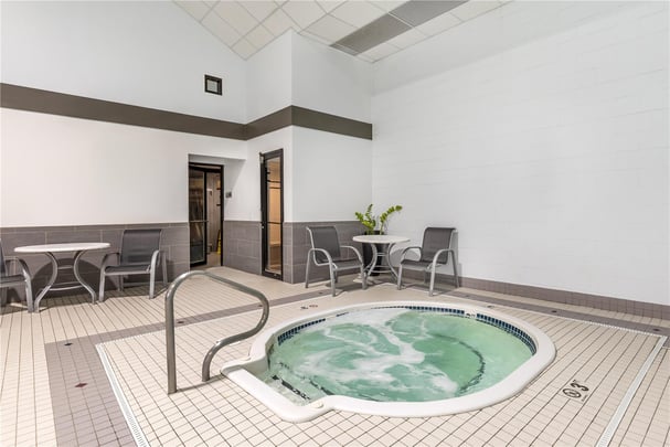 Indoor Pool / Hot Tub