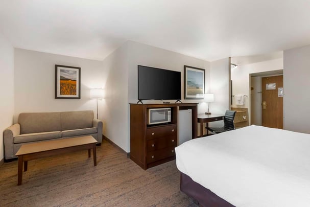 BW Yellowstone MT NK