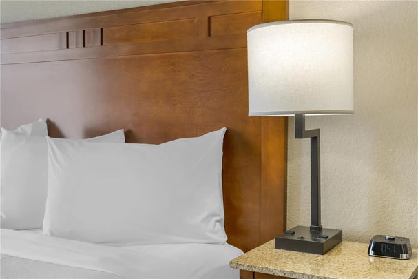 Single Bed Room Detail Zoomed