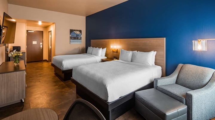 Double Queen Guest Room