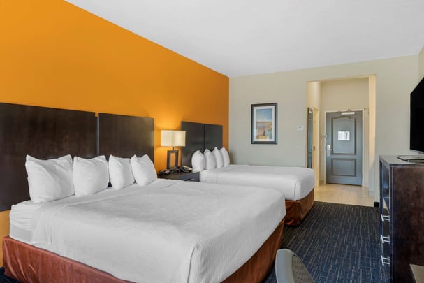 Double Queen Balcony