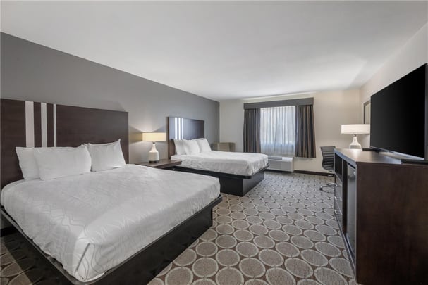 2 Queen ADA with Roll In Shower