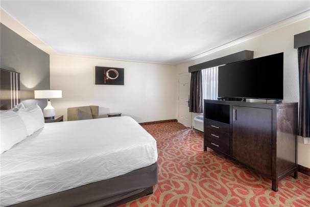 King Suite with Kitchen