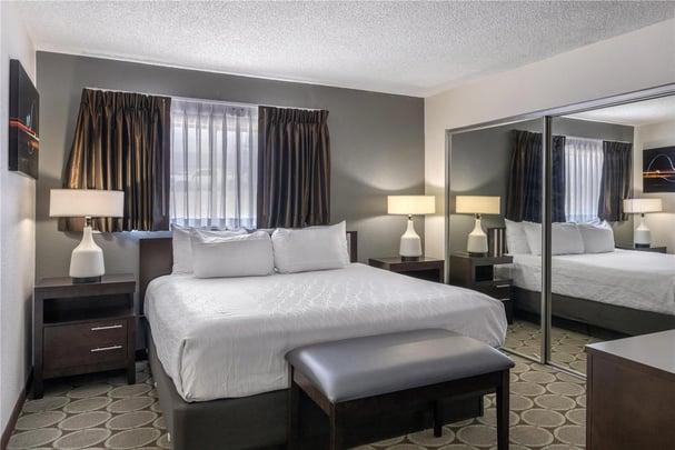 King Suite with 1 Bedroom