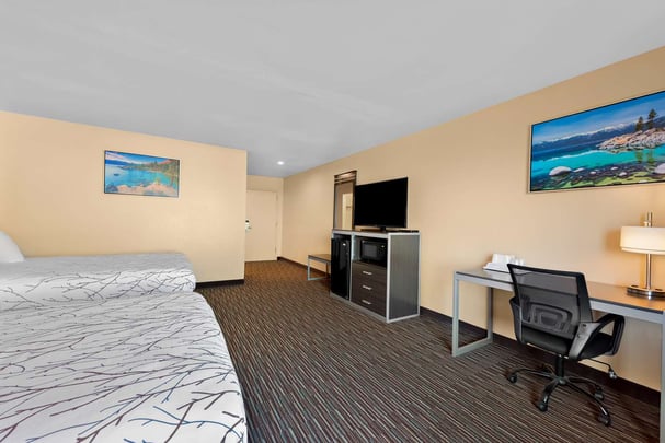 Double Queen Lakeview