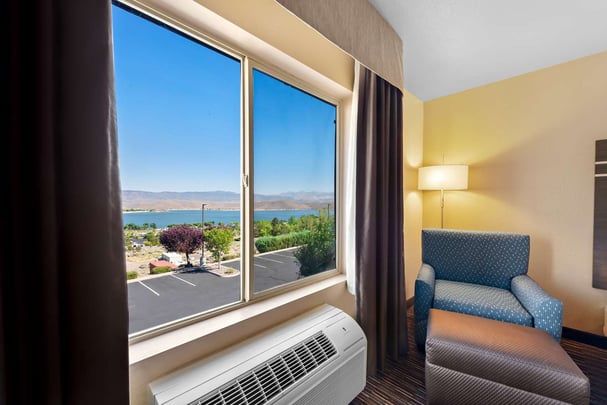 Double Queen Lakeview