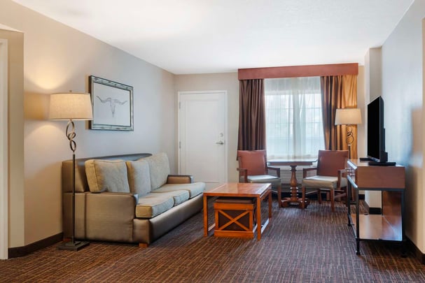 North Tower Two Queen Suite