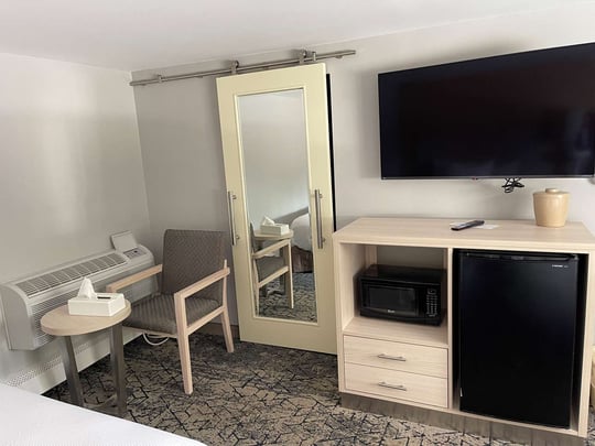 Newly renovated Three Queen Suite