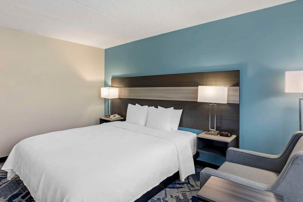 Accessible King Roll In