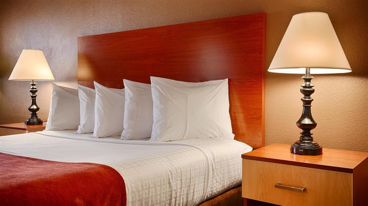 ADA Queen & Suite King