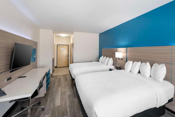 Double Queen Kitchenette