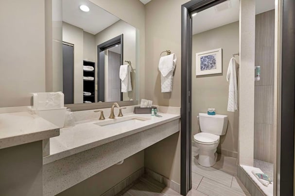 2 Queen Bed Room QQNS