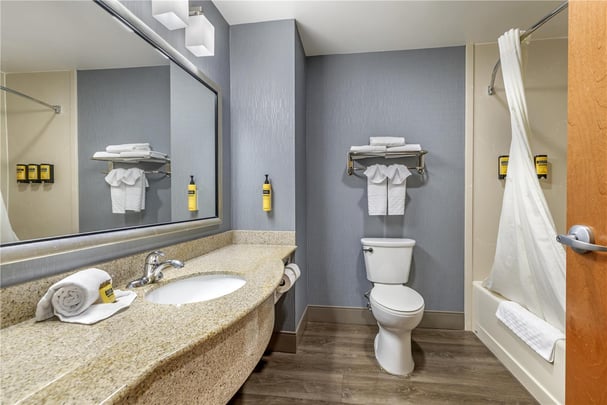 King Room with Kitchen