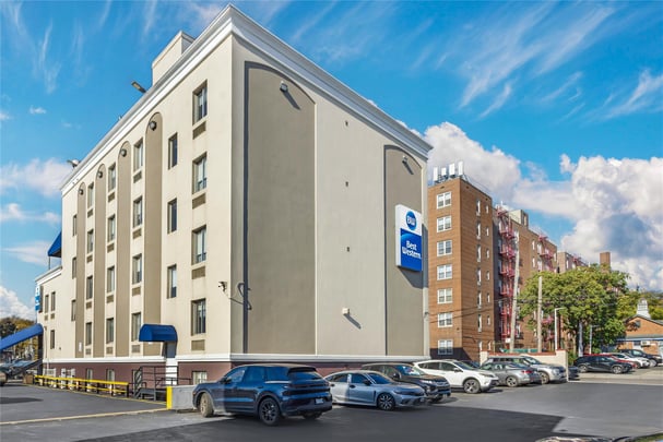 BW Jamaica NY Exterior