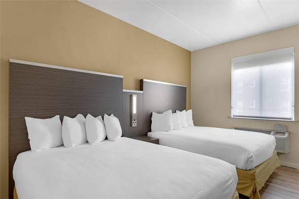 BW Jamaica NY NQQtwo