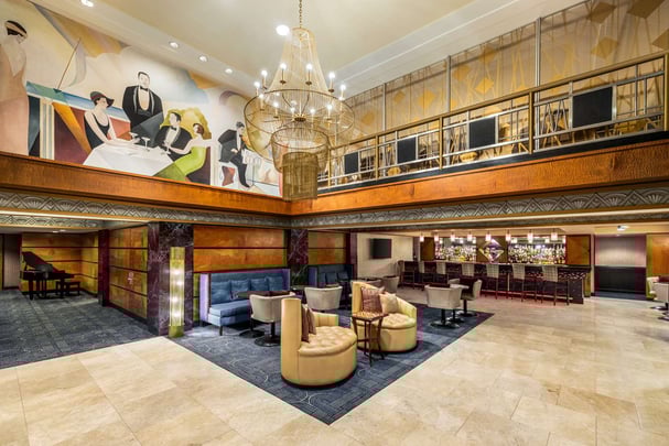 Inn at Great Neck Lobby