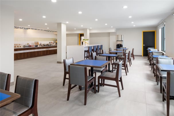 Dining Room With breakfast bar