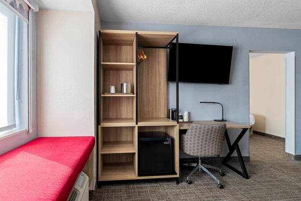 Accessible 2 Queen Suite