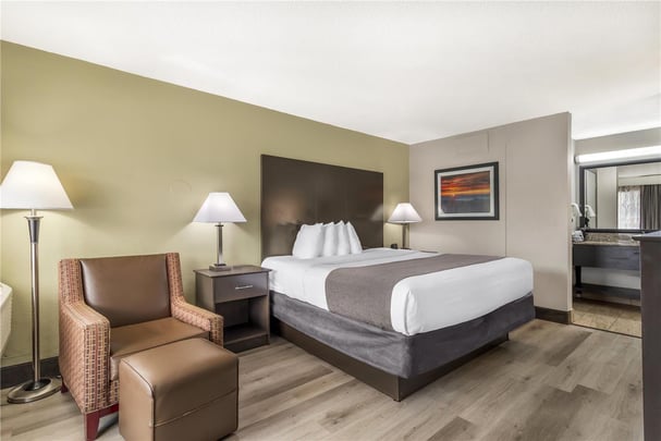 BW Asheville NC KNSM