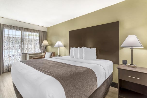 BW Asheville NC KNSM