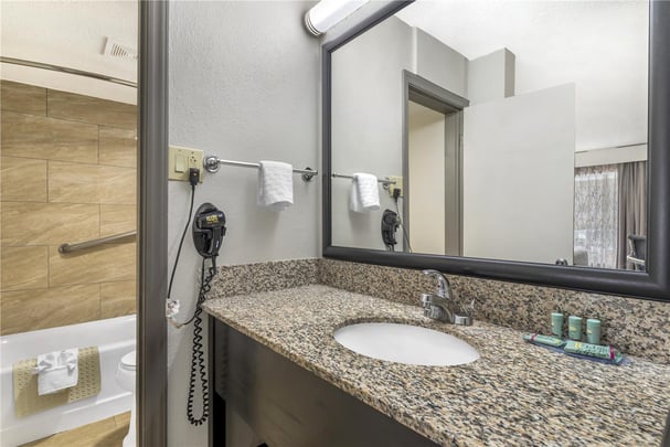 BW Asheville NC KNSM