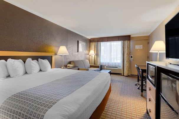 King/ADA King/Studio