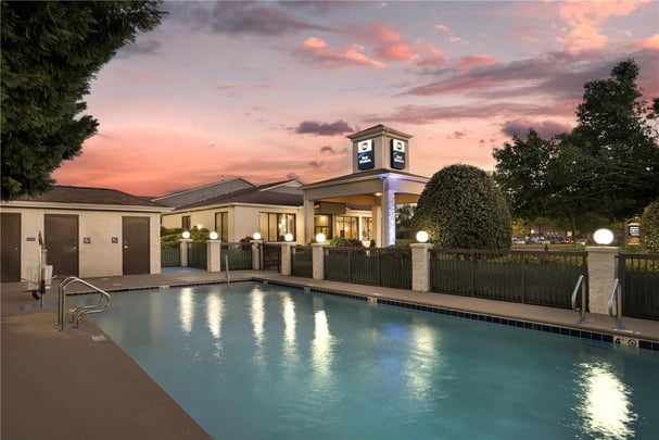 BW Monroe NC Twilight