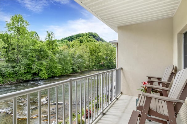 BW Dillsboro NC Balcony