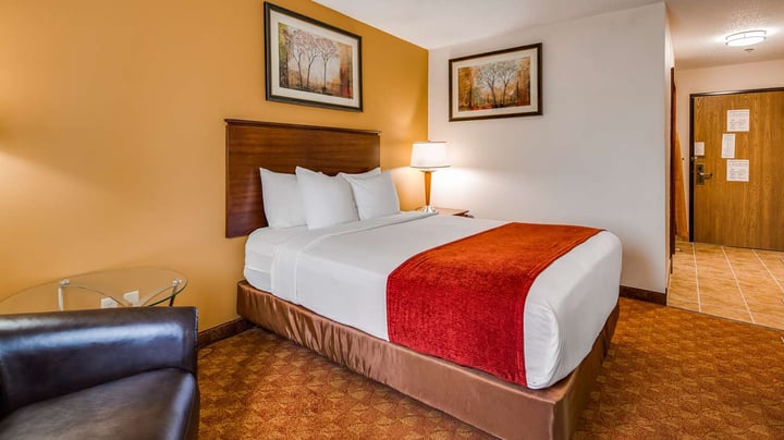 Accessible Queen Room