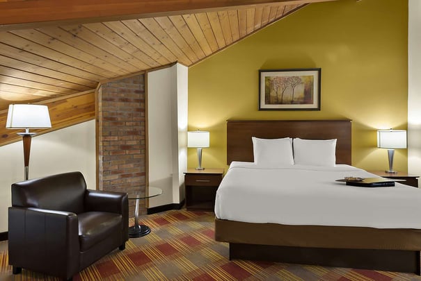 Executive Suite, Bedroom