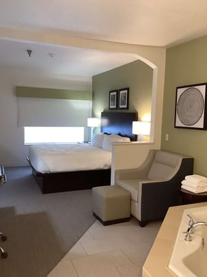 King Whirlpool Suite