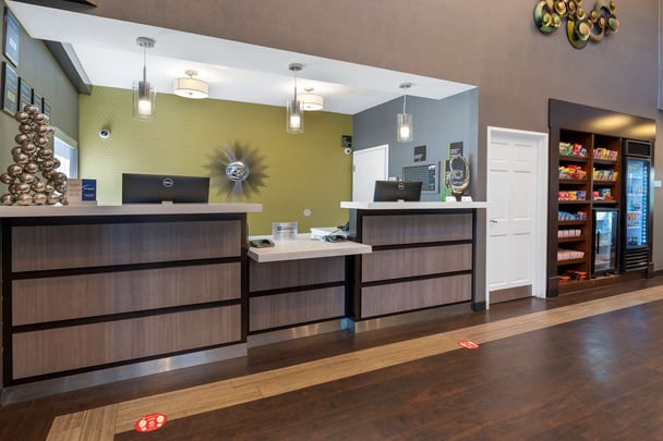 Front Desk / Reception