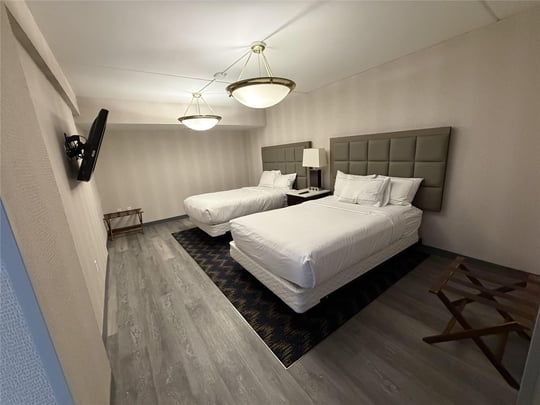 Suite with Double Beds